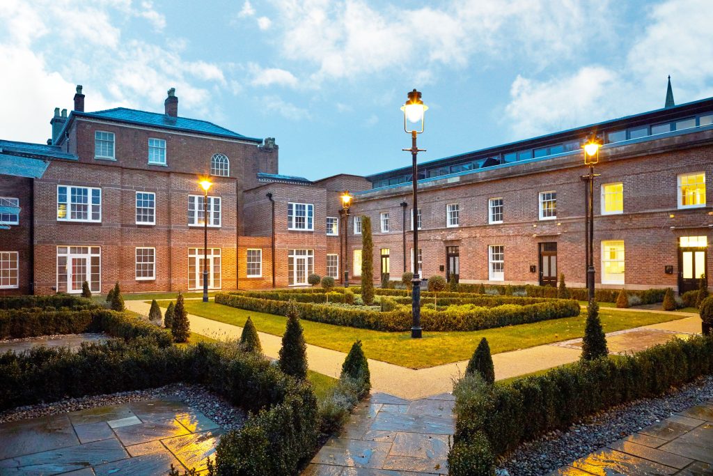 First Residents move in to St James Park The P J Livesey Group