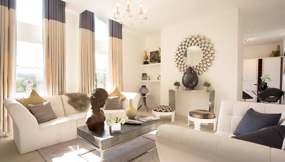 LancasterMoor_950x540_living4