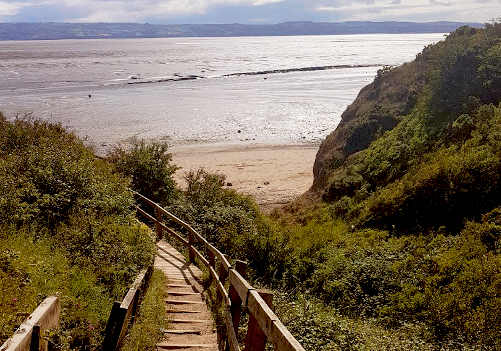 StoretonHall_1000x700_Beach