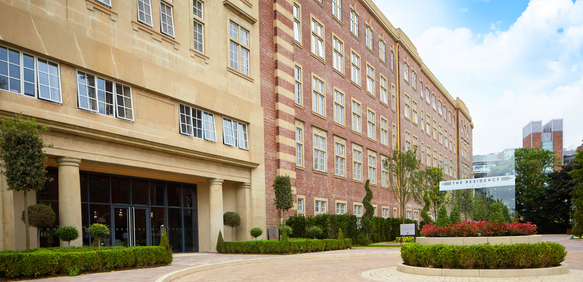 Portfolio_TheResidenceYork_1903x920_Header02